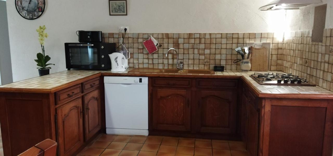 Maison De Campagne Au Coeur D'Un Elevage De Poneys Connemara Le Landreau Екстериор снимка